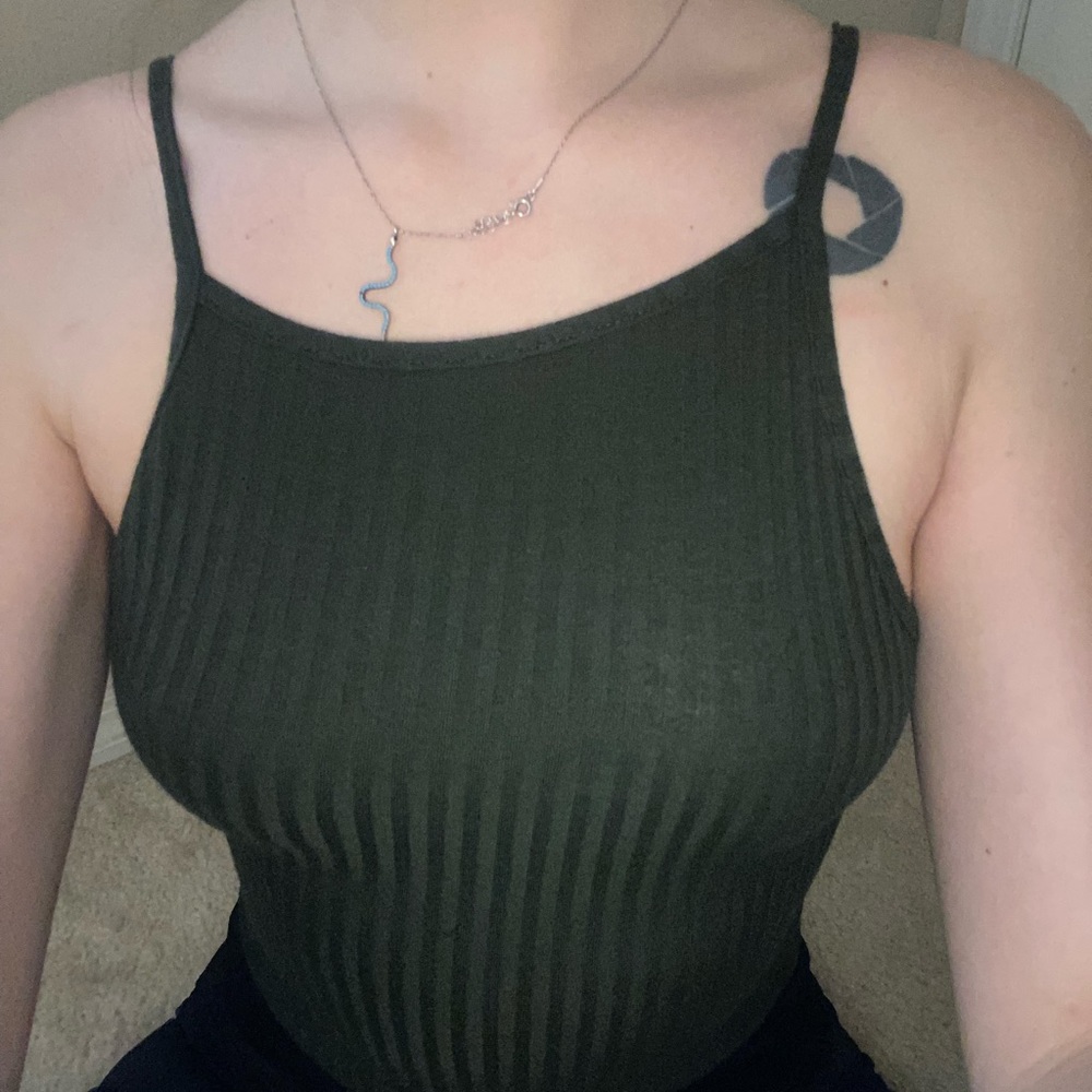 Army green comfortable crop top